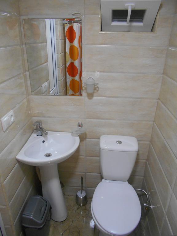 Guesthouse On Benashvili Тбилиси Екстериор снимка