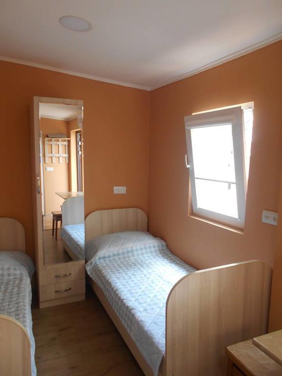 Guesthouse On Benashvili Тбилиси Екстериор снимка